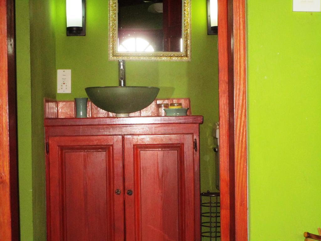 Отель The Sweet Retreat Port Elizabeth Экстерьер фото